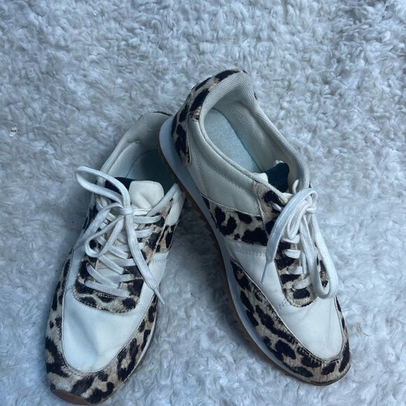 J.Crew Calf hair Animal Print lace up low top Sneakers Size 8 M - Picture 5 of 9